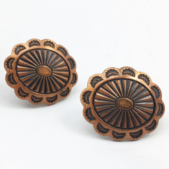 Vintage Southwest Concho Solid Copper Cuff Bracelet & Screw Back Earrings - Picture 8 of 9